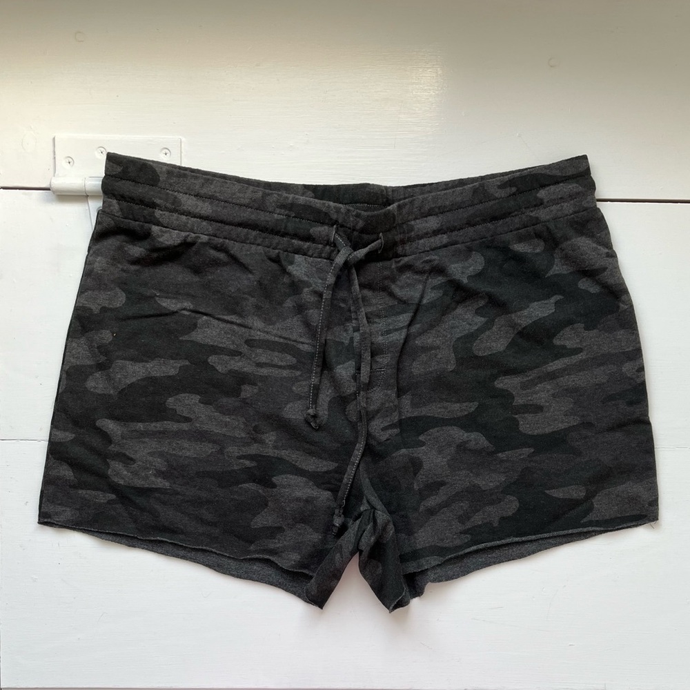 Z Supply women’s shirt, grey camouflage, XL, new with tags